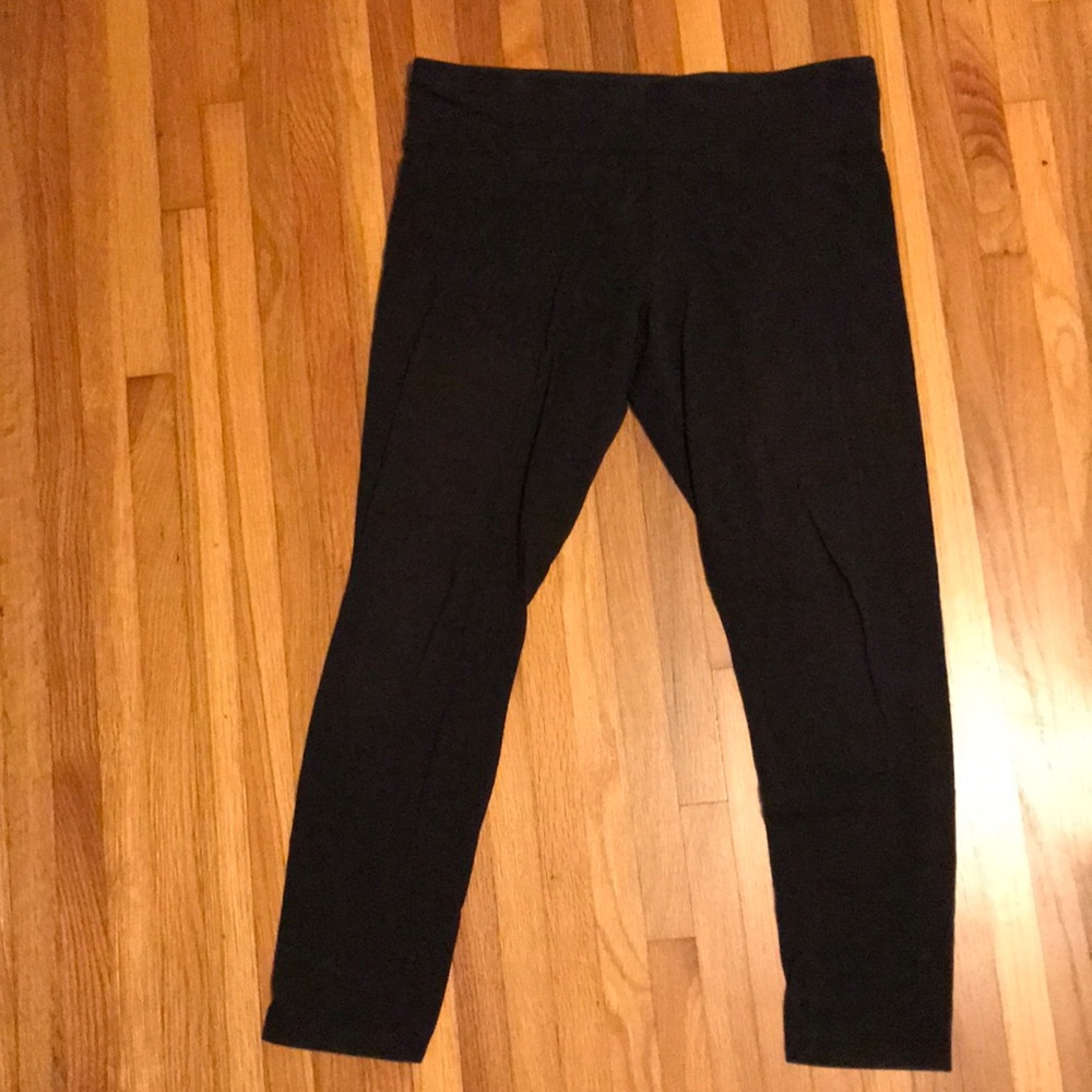 Black leggings. Good condition